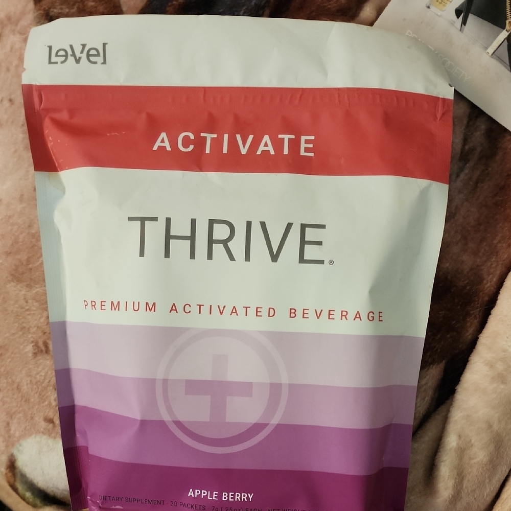 Thrive Activate Apple Berry Beverage - Red and Purple